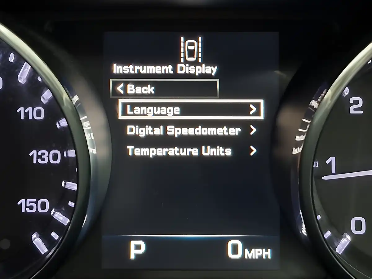 Used 2015 Land Rover Range Rover Evoque Dynamic Lux Brown - Interior and Exterior details 17