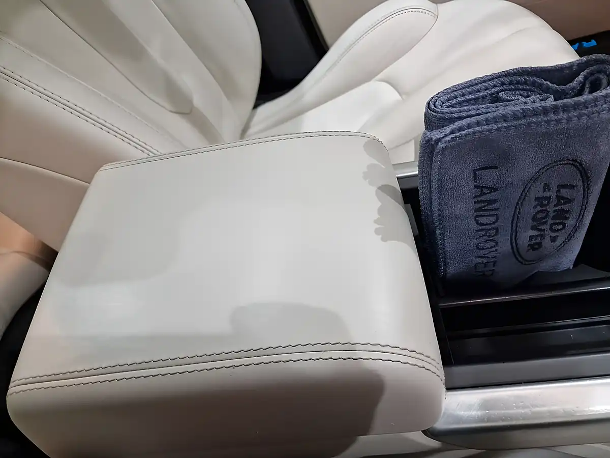 Used 2015 Land Rover Range Rover Evoque Dynamic Lux Brown - Interior and Exterior details 18