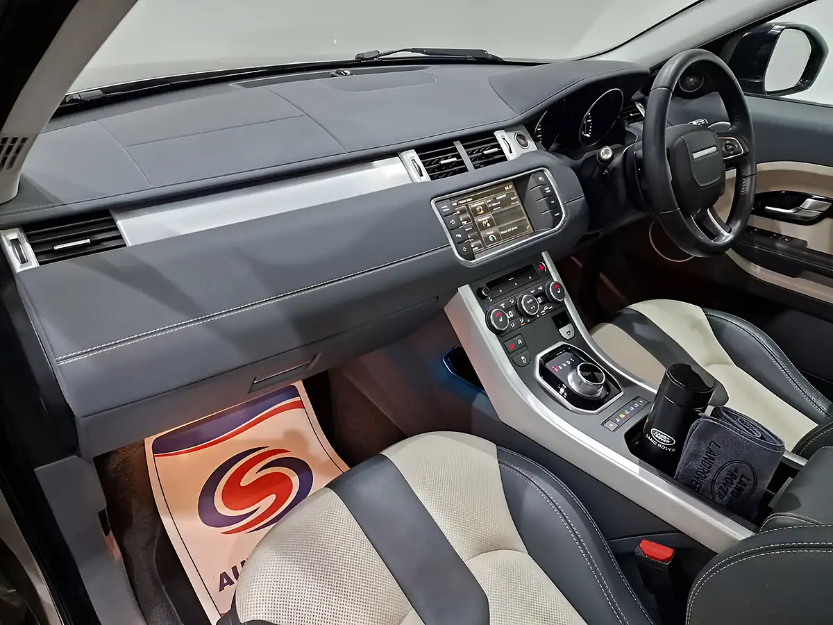 Used 2015 Land Rover Range Rover Evoque Dynamic Lux Brown - Interior and Exterior details 11