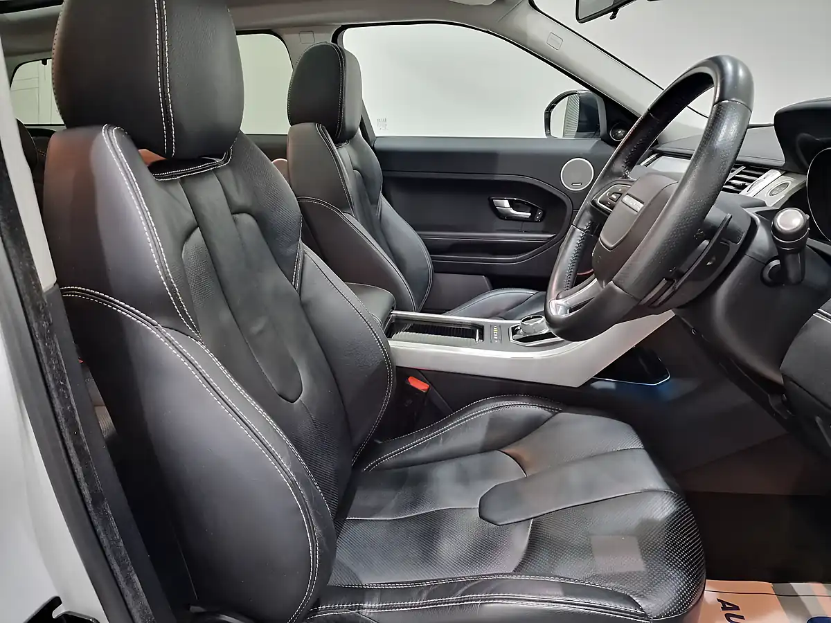 Used 2015 Land Rover Range Rover Evoque Dynamic Lux Fuji White - Interior and Exterior details 10