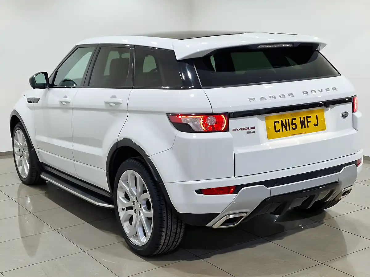 Used 2015 Land Rover Range Rover Evoque Dynamic Lux Fuji White - Interior and Exterior details 4