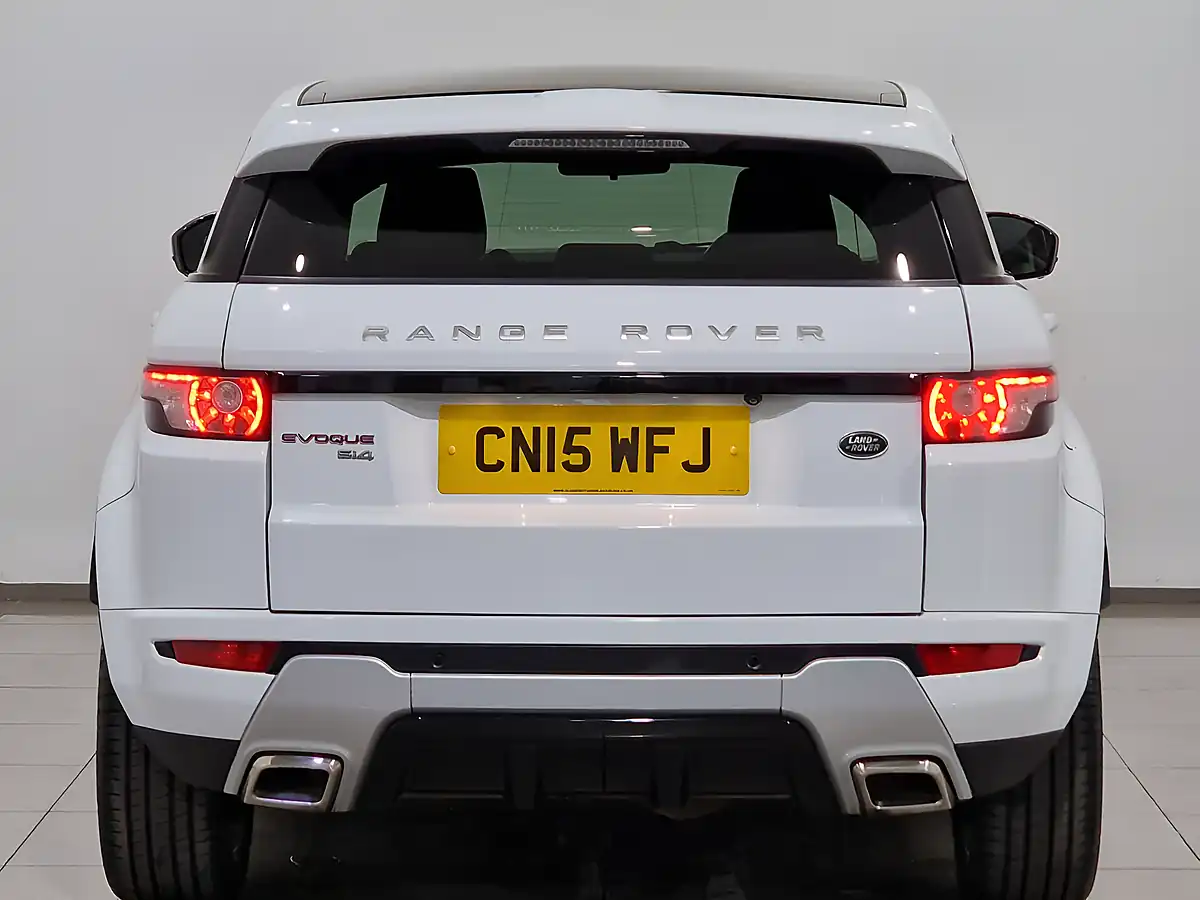 Used 2015 Land Rover Range Rover Evoque Dynamic Lux Fuji White - Interior and Exterior details 5