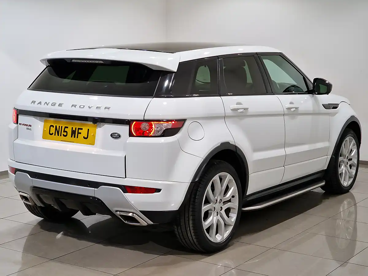 Used 2015 Land Rover Range Rover Evoque Dynamic Lux Fuji White - Interior and Exterior details 6