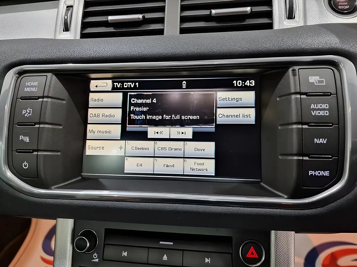 Used 2015 Land Rover Range Rover Evoque Dynamic Lux Grey - Interior and Exterior details 12