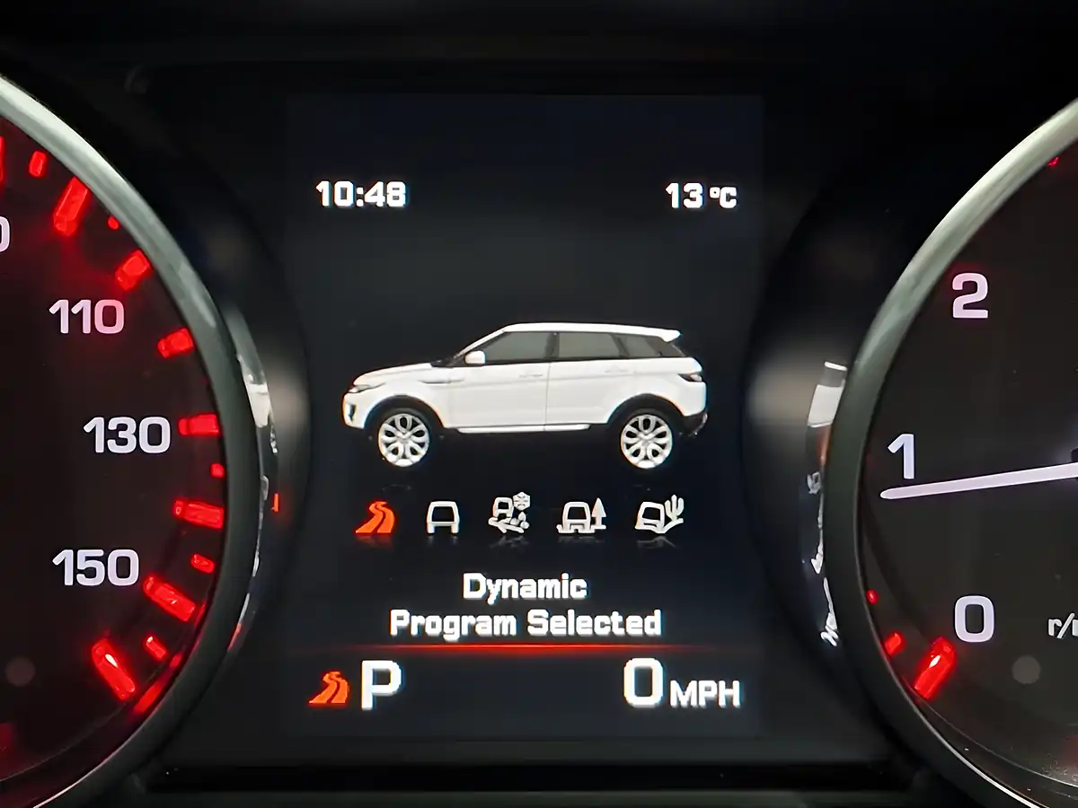Used 2015 Land Rover Range Rover Evoque Dynamic Lux Grey - Interior and Exterior details 17