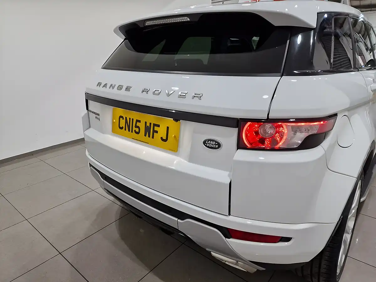 Used 2015 Land Rover Range Rover Evoque Dynamic Lux White - Interior and Exterior details 19