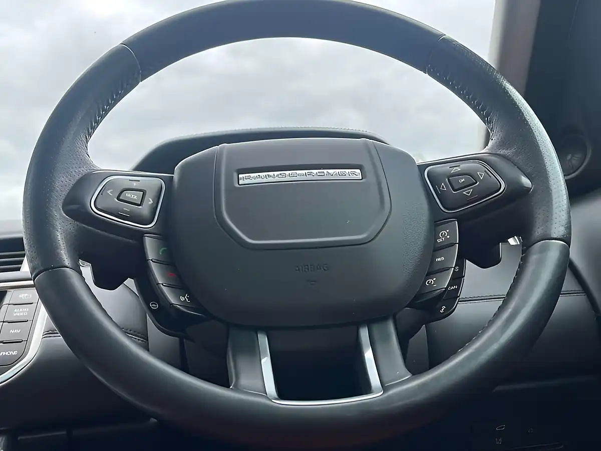 Used 2015 Land Rover Range Rover Evoque Dynamic Luxury Firenze Red - Interior and Exterior details 15