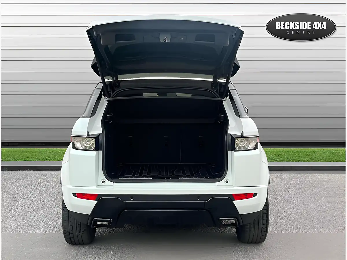 Used 2015 Land Rover Range Rover Evoque Dynamic Luxury Fuji White - Interior and Exterior details 10