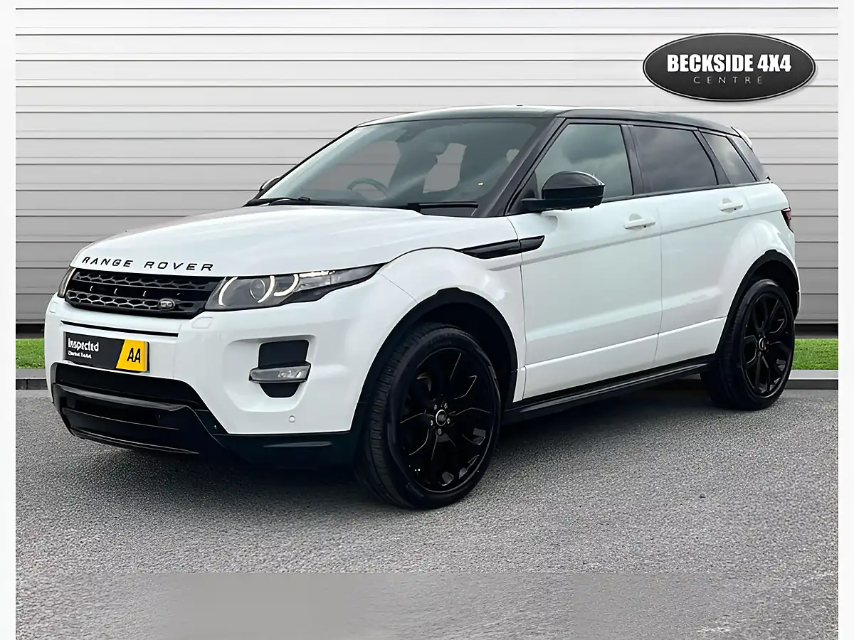 Used 2015 Land Rover Range Rover Evoque Dynamic Luxury Fuji White - Interior and Exterior details 5