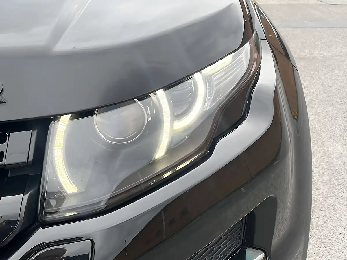 Used 2015 Land Rover Range Rover Evoque Dynamic Luxury Santorini Black - Interior and Exterior details 13
