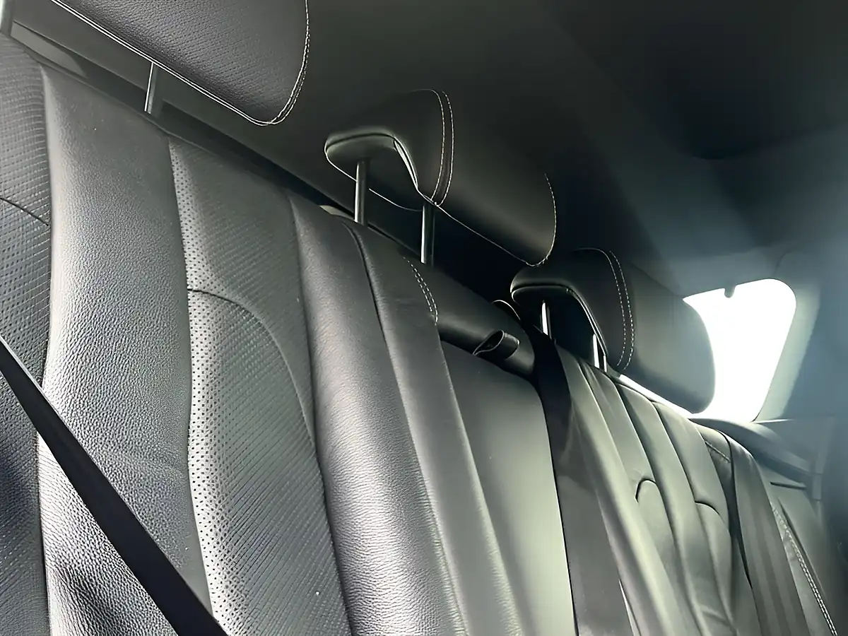 Used 2015 Land Rover Range Rover Evoque Dynamic Luxury Santorini Black - Interior and Exterior details 19