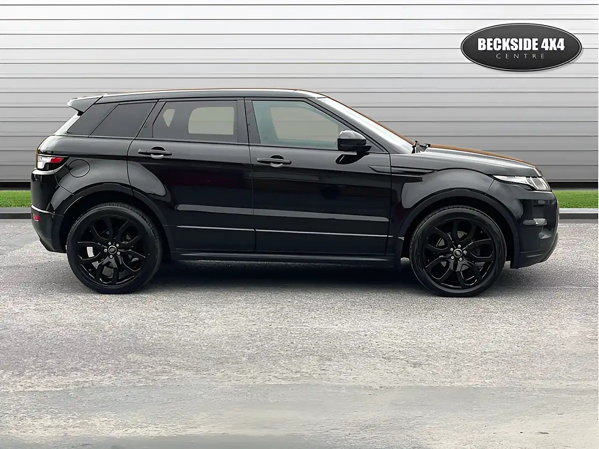 Used 2015 Land Rover Range Rover Evoque Dynamic Luxury Santorini Black - Interior and Exterior details 2