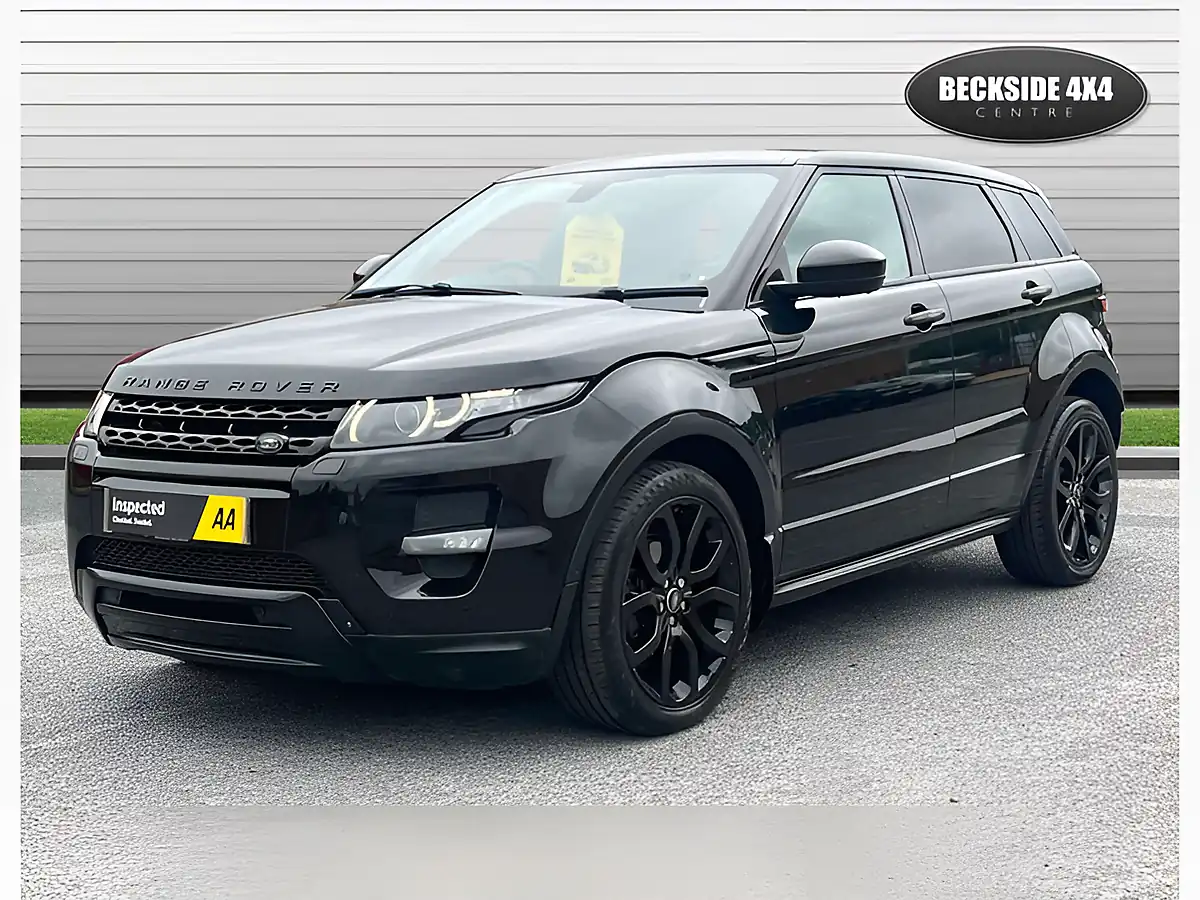 Used 2015 Land Rover Range Rover Evoque Dynamic Luxury Santorini Black - Interior and Exterior details 5
