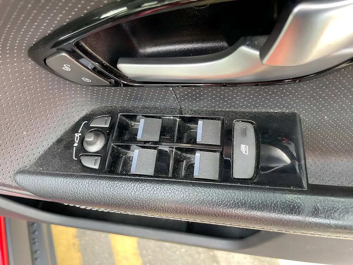 Used 2015 Land Rover Range Rover Evoque Dynamic Red - Interior and Exterior details 15