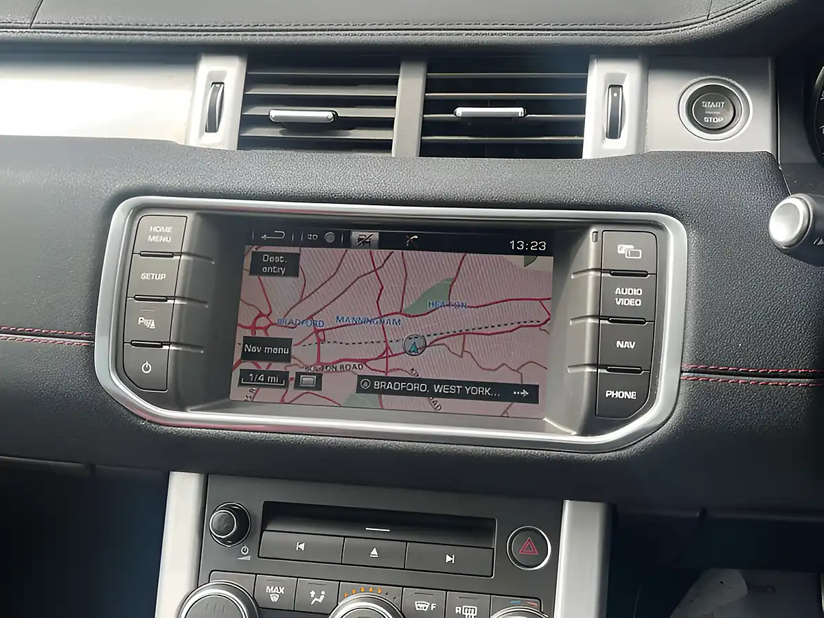 Used 2015 Land Rover Range Rover Evoque Dynamic Santorini Black - Interior and Exterior details 14
