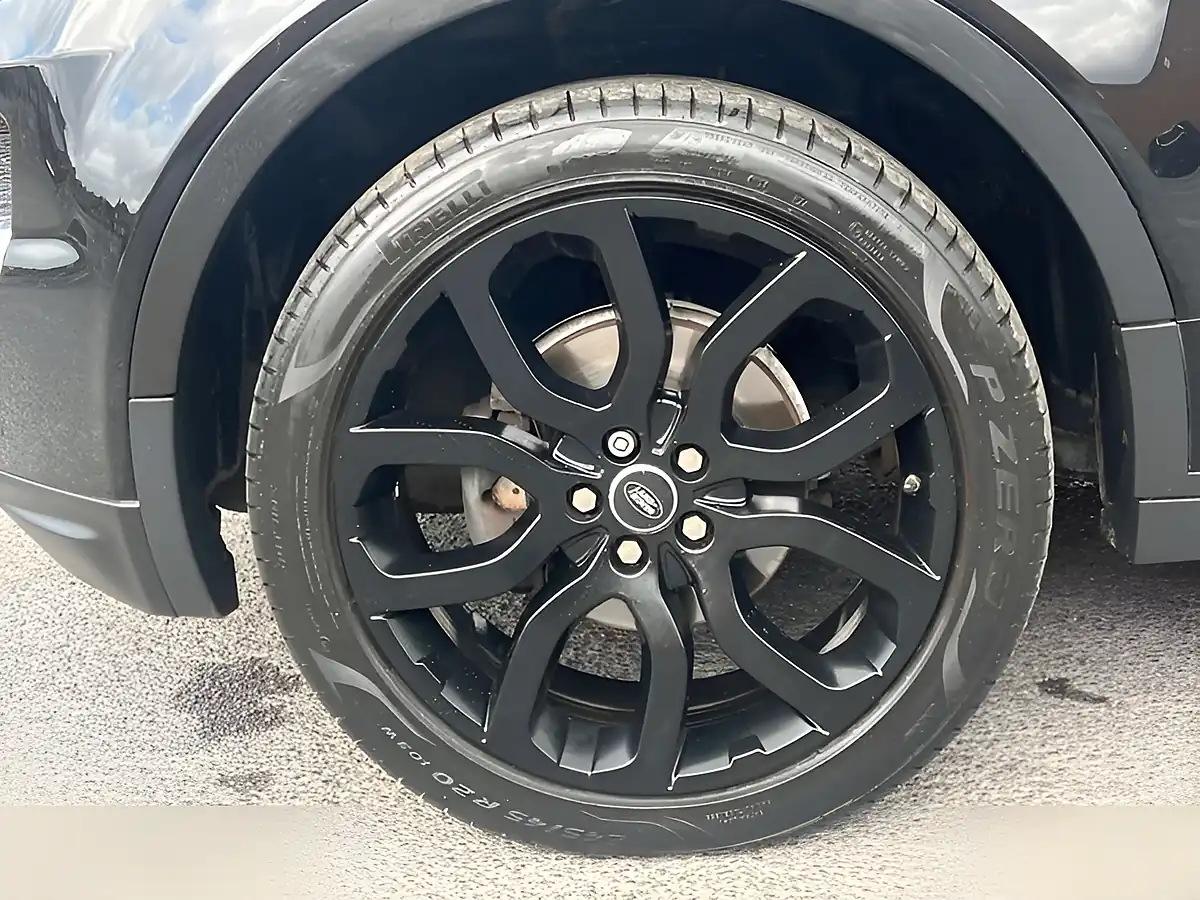 Used 2015 Land Rover Range Rover Evoque Dynamic Santorini Black - Interior and Exterior details 17