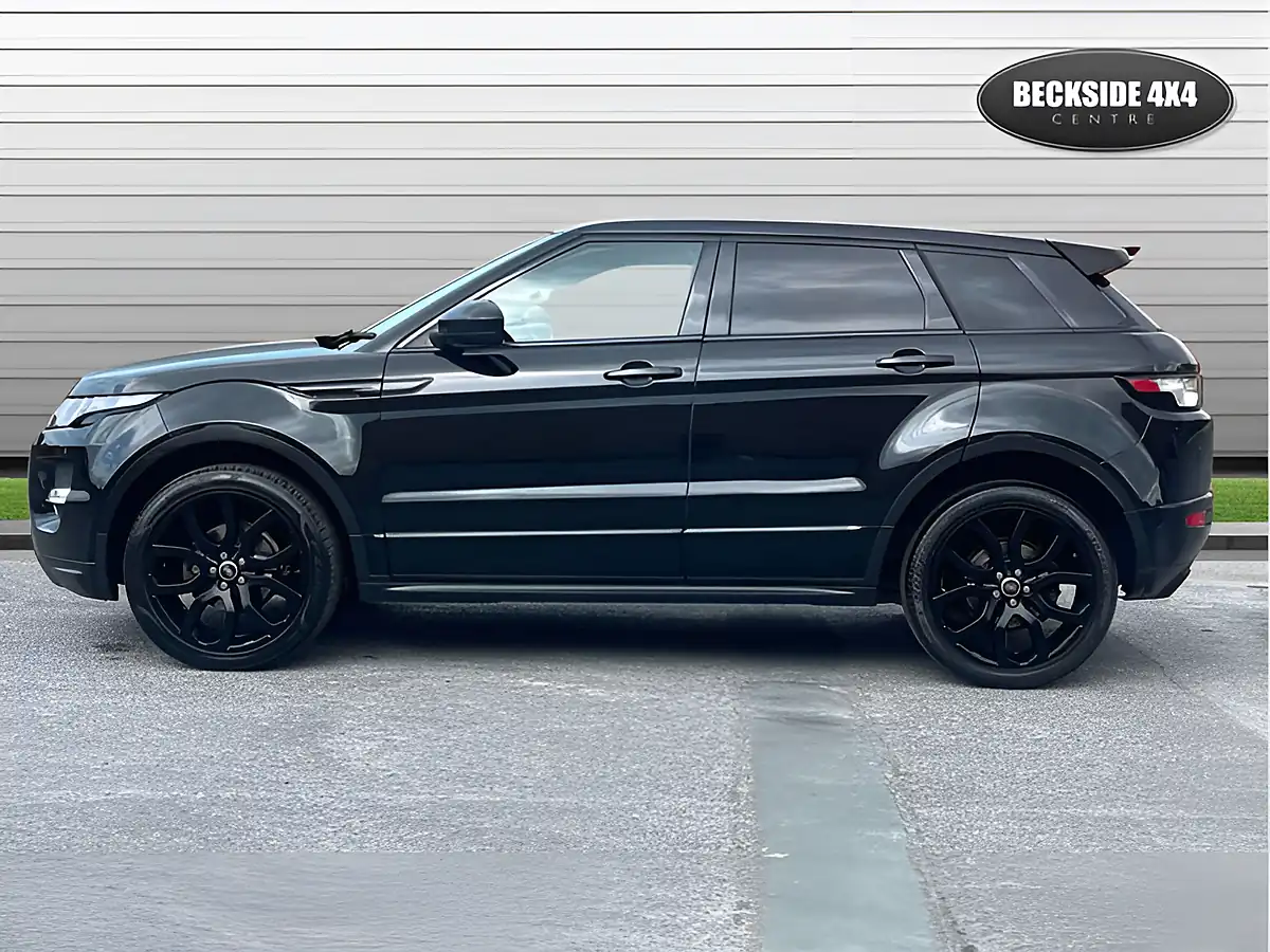 Used 2015 Land Rover Range Rover Evoque Dynamic Santorini Black - Interior and Exterior details 6
