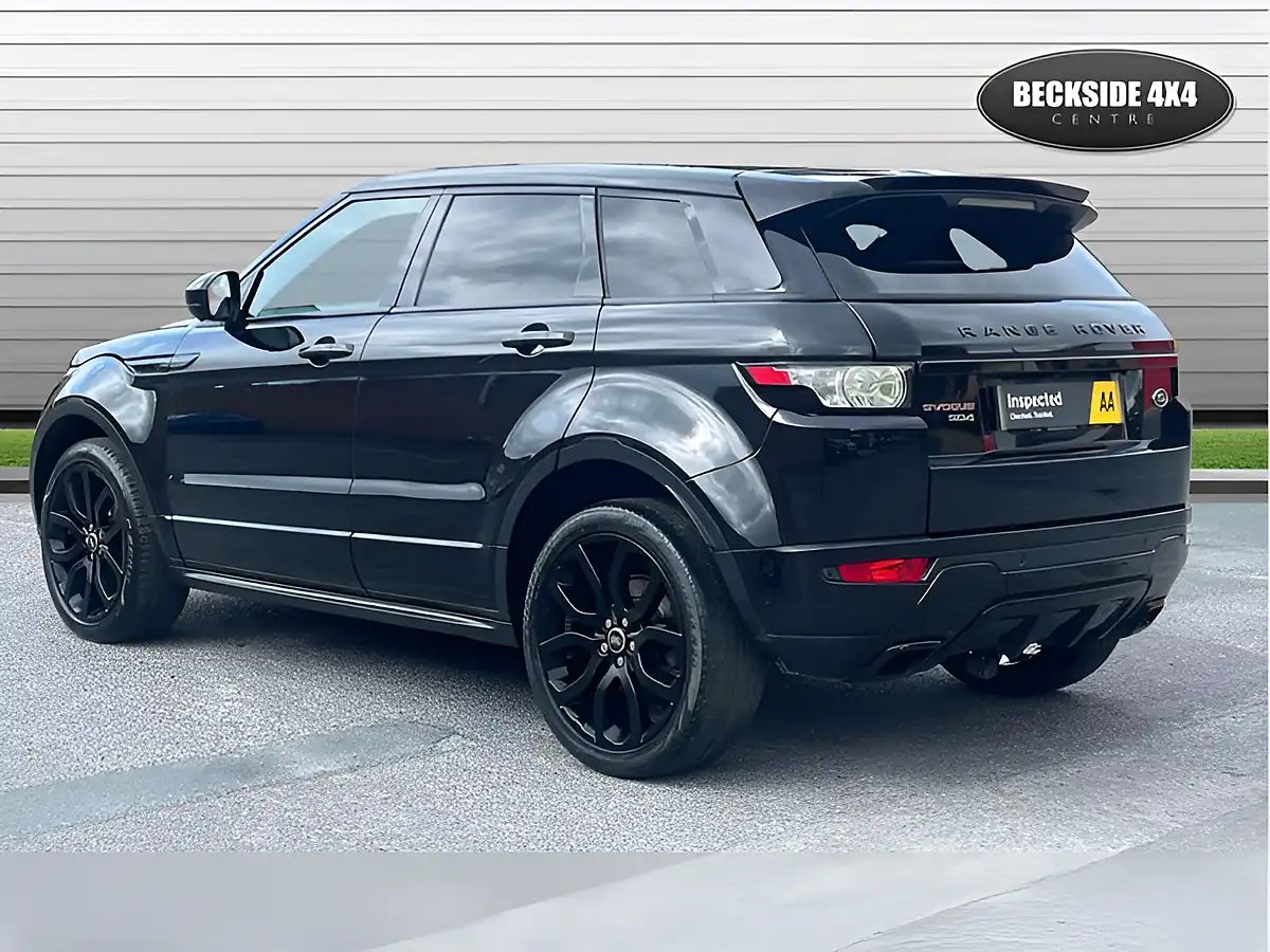Used 2015 Land Rover Range Rover Evoque Dynamic Santorini Black - Interior and Exterior details 7