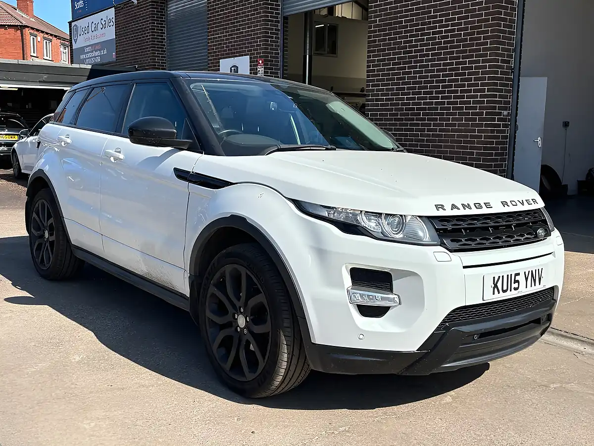 Used 2015 Land Rover Range Rover Evoque Dynamic White - Front View