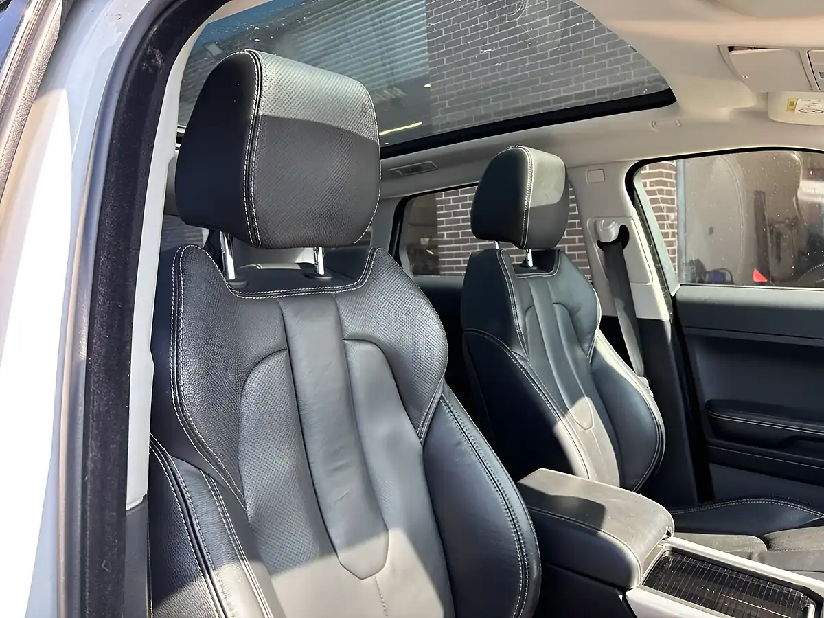 Used 2015 Land Rover Range Rover Evoque Dynamic White - Interior and Exterior details 11