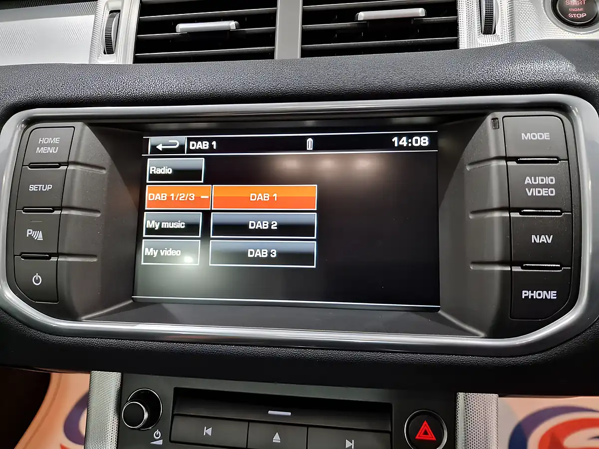 Used 2015 Land Rover Range Rover Evoque Dynamic White - Interior and Exterior details 12
