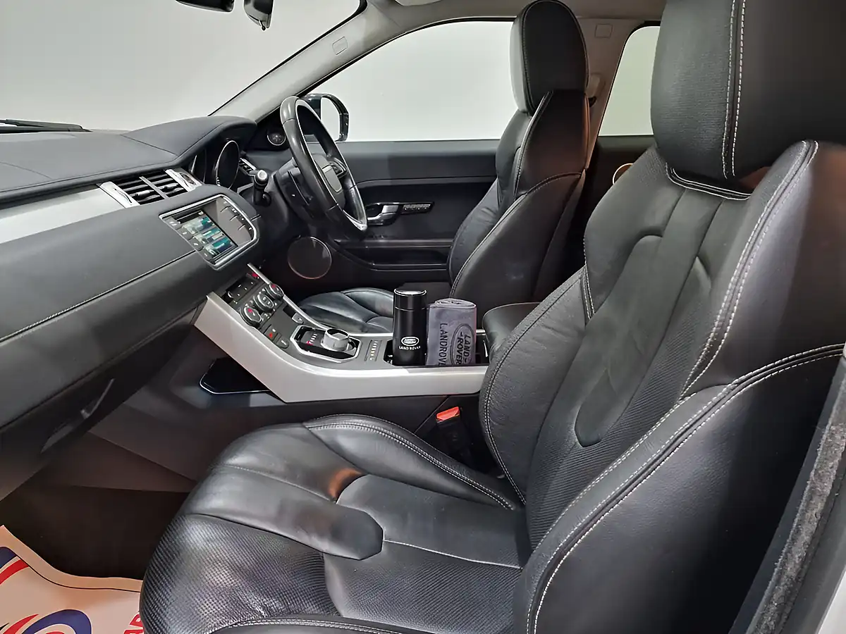 Used 2015 Land Rover Range Rover Evoque Dynamic White - Interior and Exterior details 10