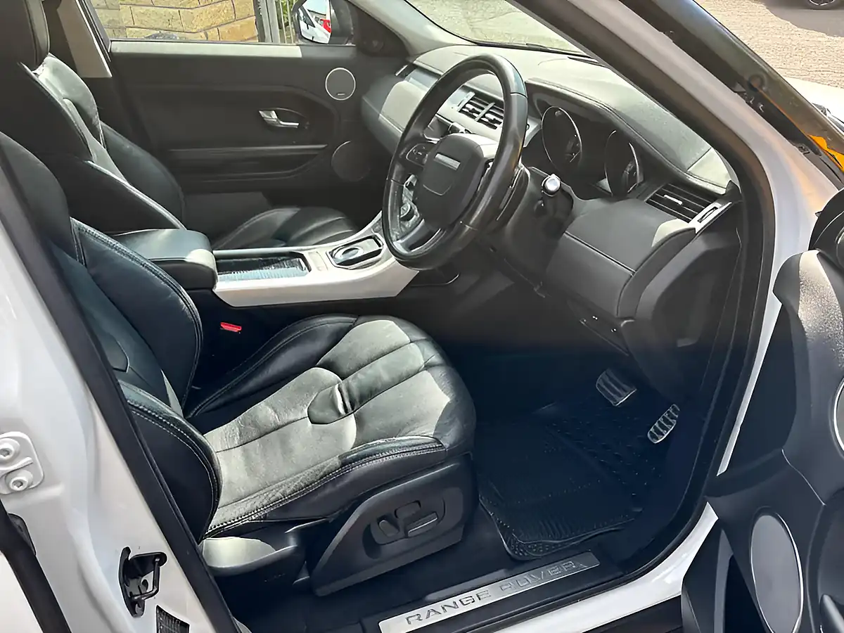 Used 2015 Land Rover Range Rover Evoque Dynamic White - Interior and Exterior details 11