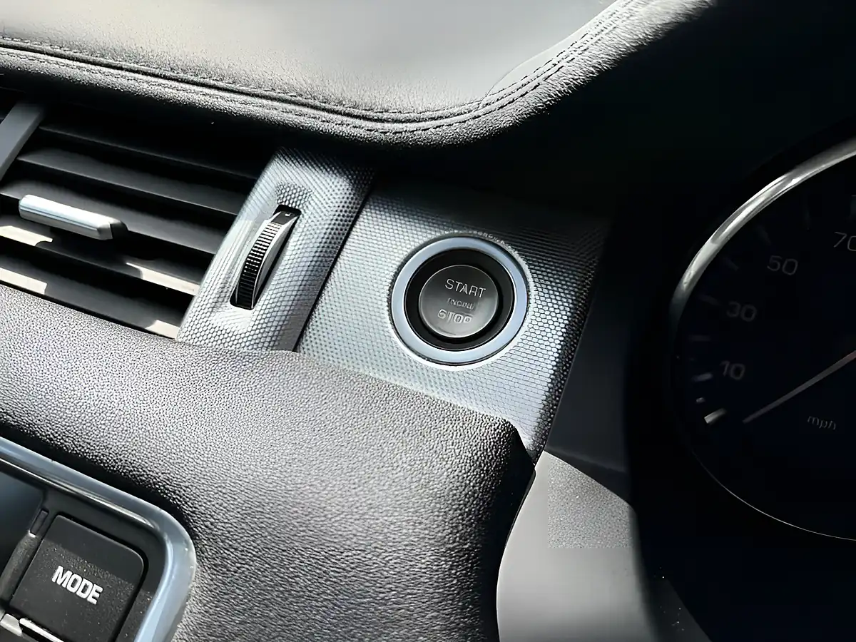 Used 2015 Land Rover Range Rover Evoque Dynamic White - Interior and Exterior details 15