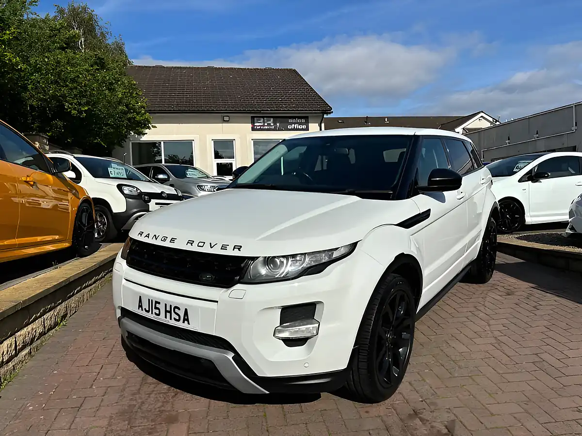 Used 2015 Land Rover Range Rover Evoque Dynamic White - Interior and Exterior details 4
