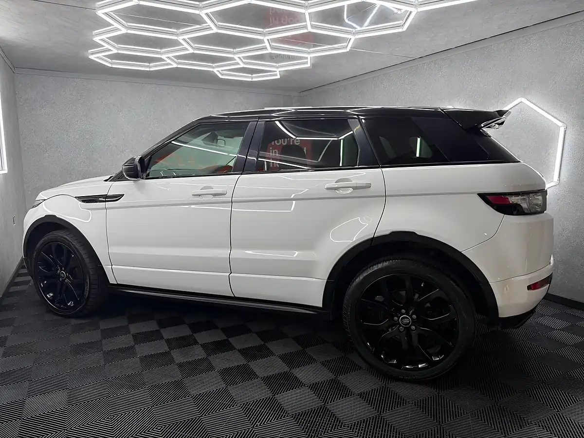 Used 2015 Land Rover Range Rover Evoque Dynamic White - Interior and Exterior details 11