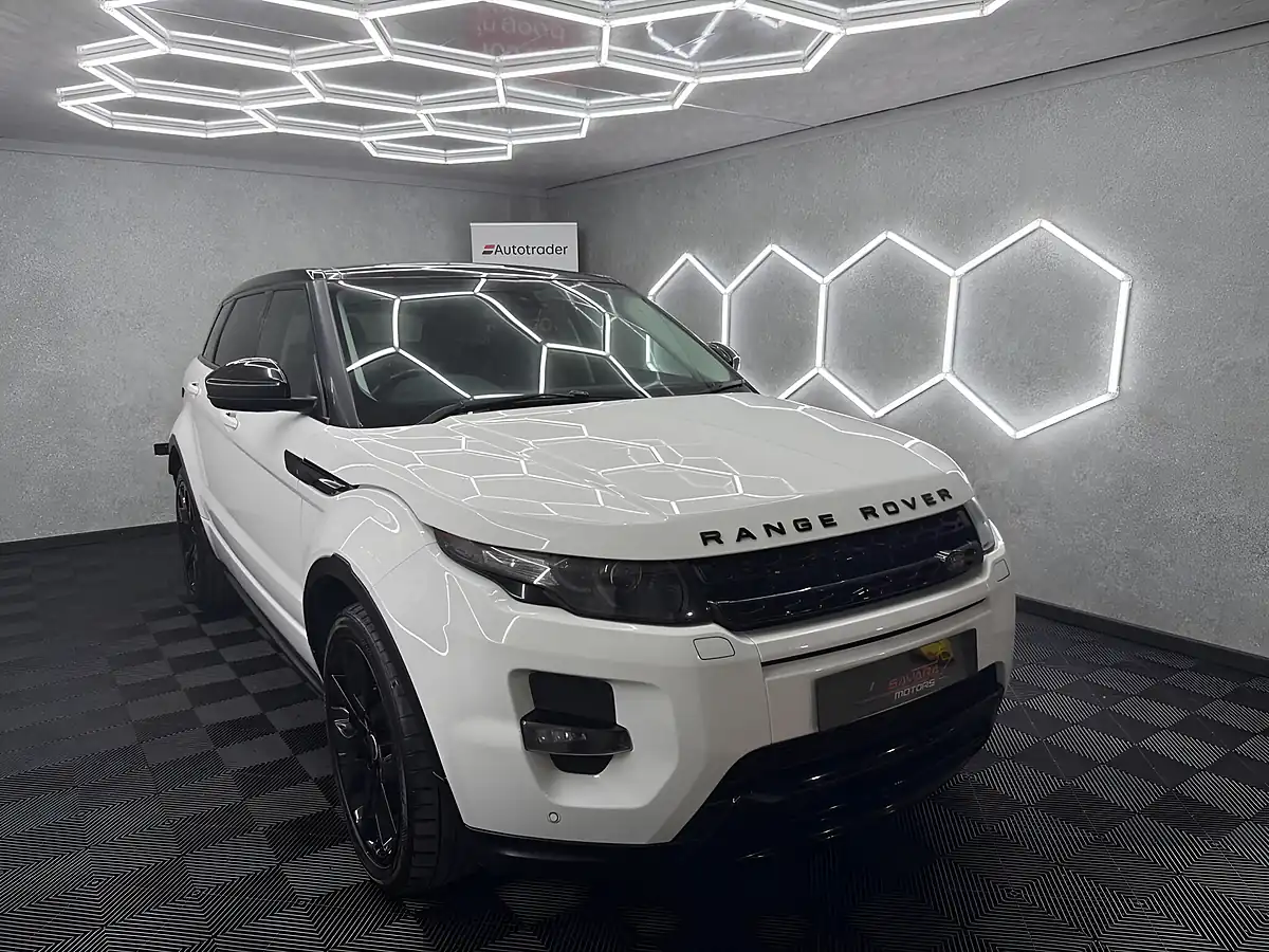 Used 2015 Land Rover Range Rover Evoque Dynamic White - Interior and Exterior details 4