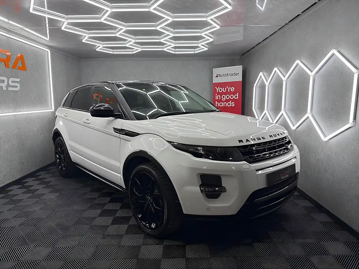 Used 2015 Land Rover Range Rover Evoque Dynamic White - Interior and Exterior details 8