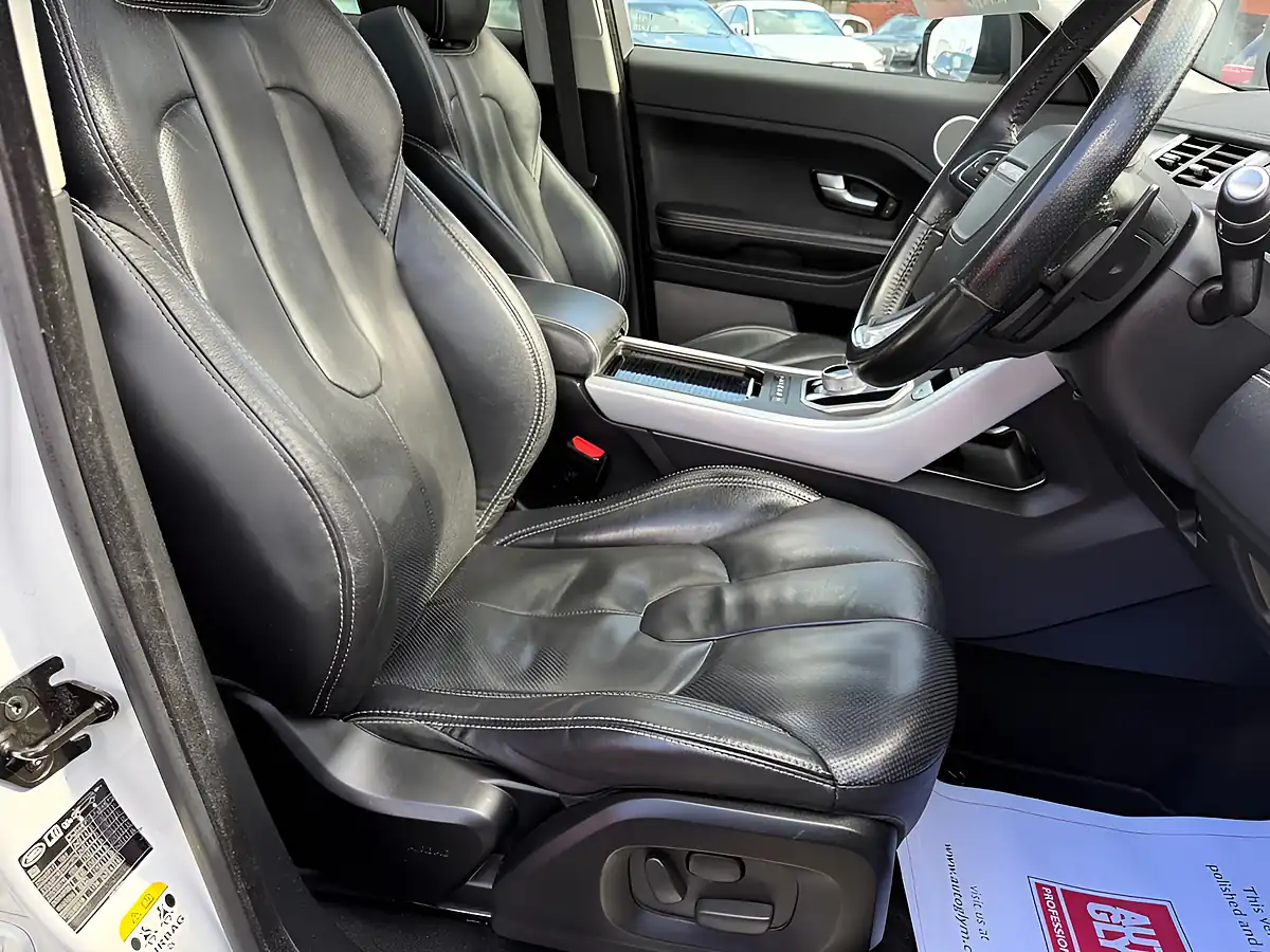 Used 2015 Land Rover Range Rover Evoque Dynamic White - Interior and Exterior details 9