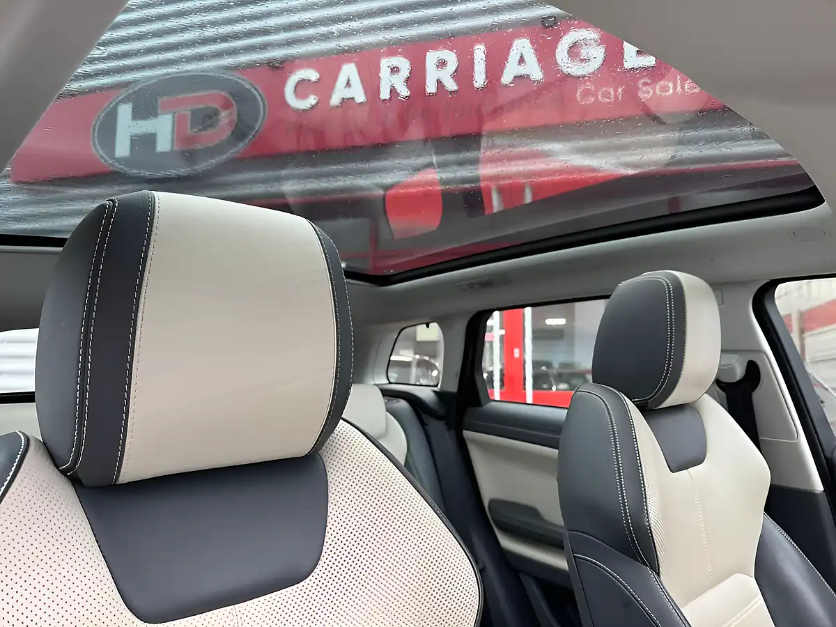 Used 2015 Land Rover Range Rover Evoque Hse Dynamic Blue - Interior and Exterior details 16