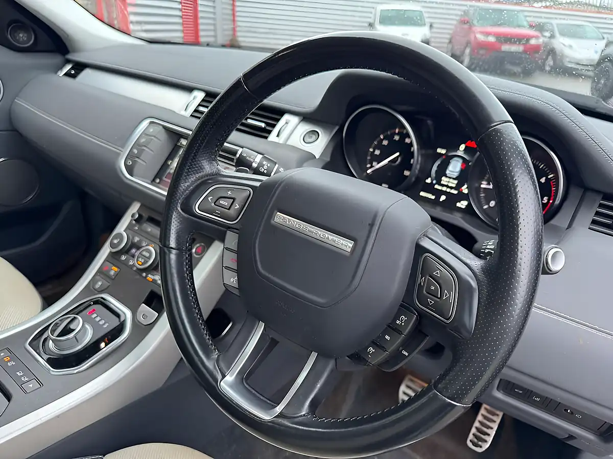 Used 2015 Land Rover Range Rover Evoque Hse Dynamic Blue - Interior and Exterior details 19