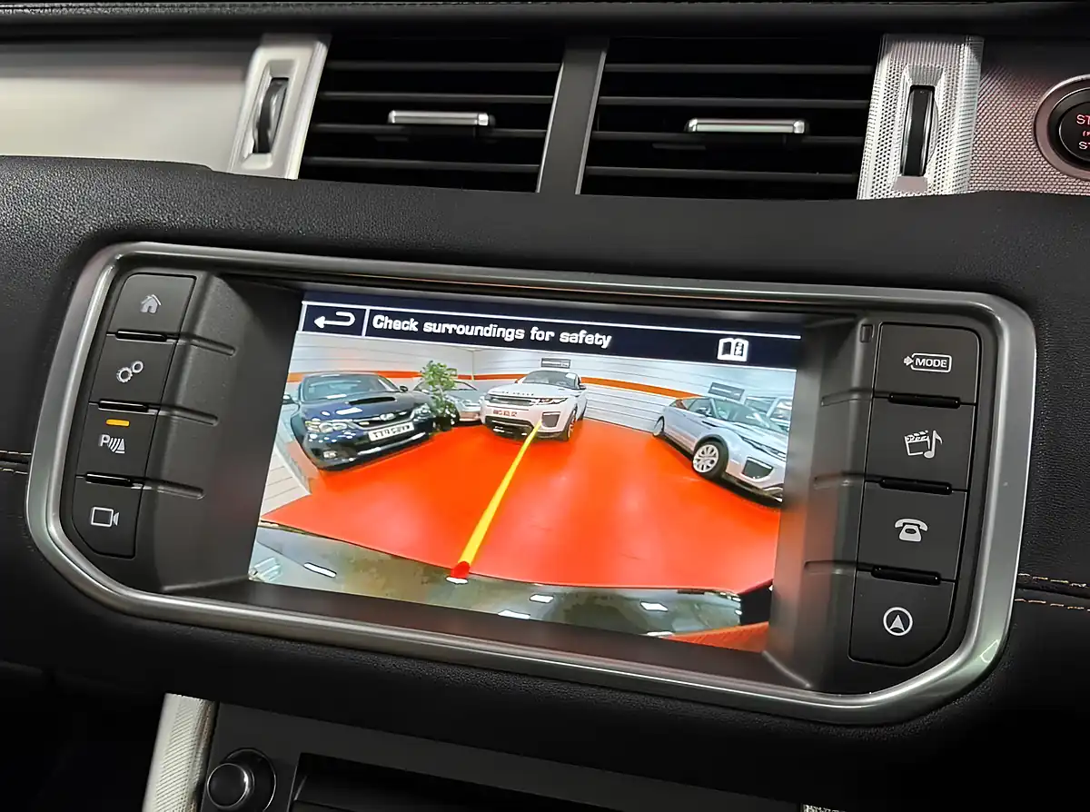 Used 2015 Land Rover Range Rover Evoque Hse Dynamic Blue - Interior and Exterior details 20