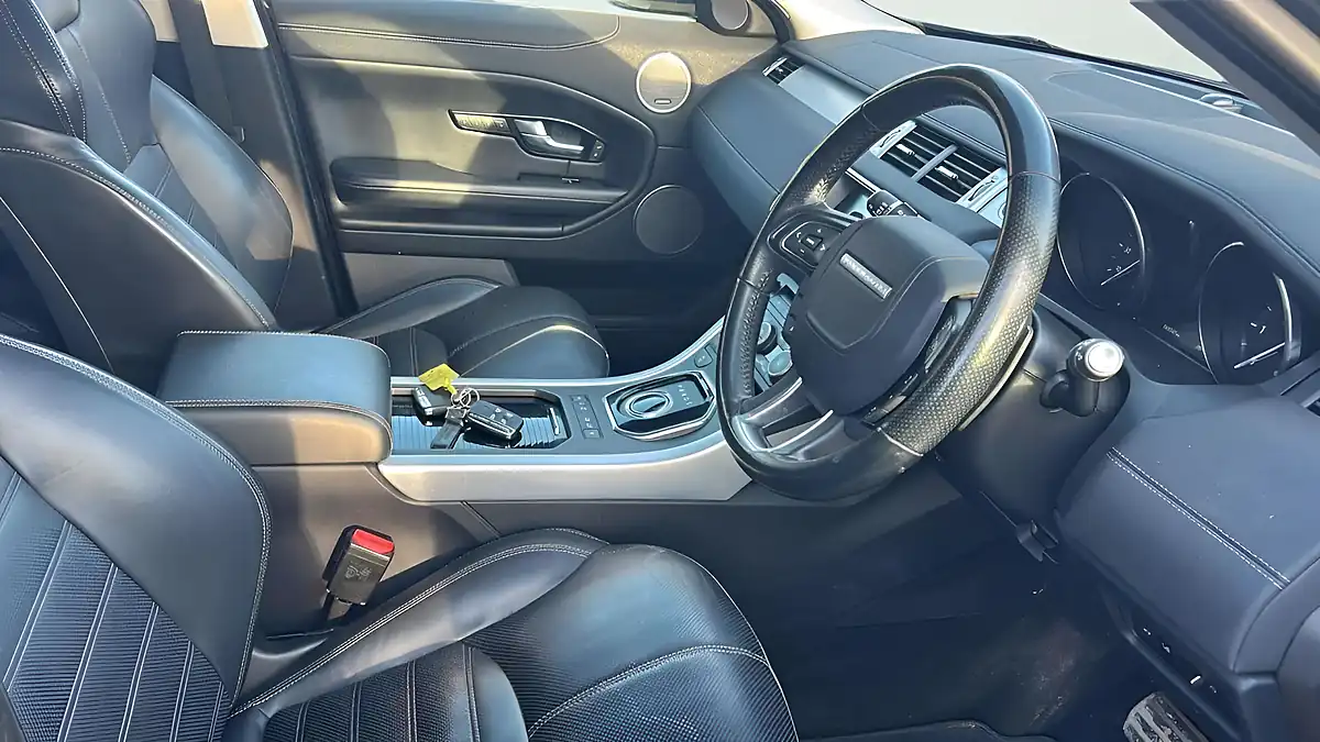 Used 2015 Land Rover Range Rover Evoque Hse Dynamic Blue - Interior and Exterior details 20
