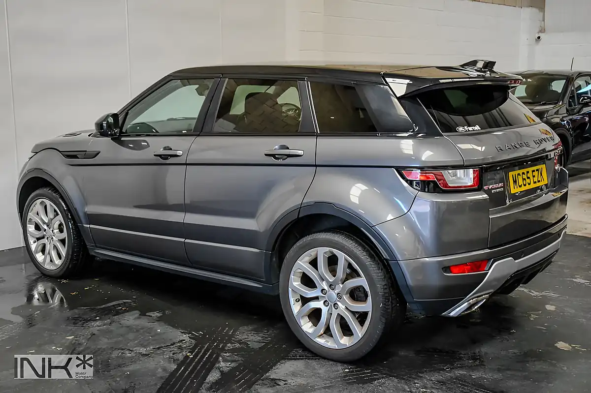 Used 2015 Land Rover Range Rover Evoque Hse Dynamic Grey - Interior and Exterior details 8