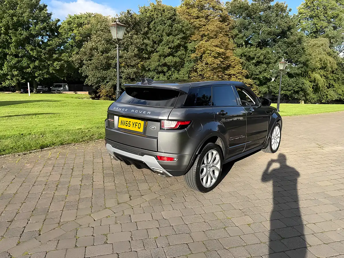 Used 2015 Land Rover Range Rover Evoque Hse Dynamic Grey - Interior and Exterior details 3