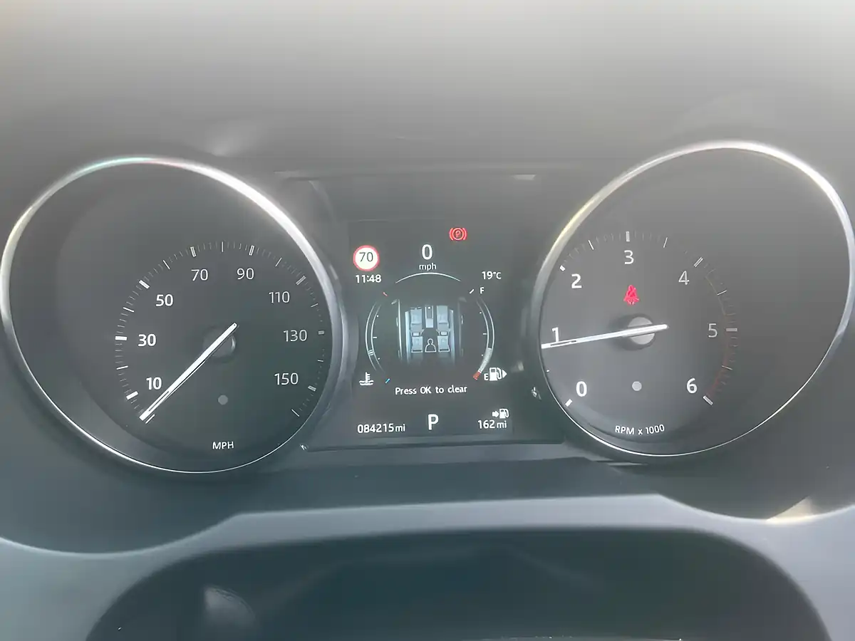 Used 2015 Land Rover Range Rover Evoque Hse Dynamic Lux White - Interior and Exterior details 14