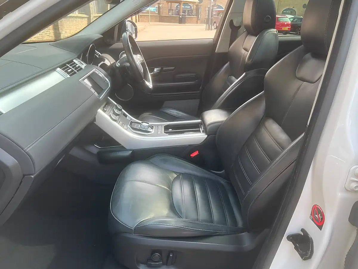 Used 2015 Land Rover Range Rover Evoque Hse Dynamic Lux White - Interior and Exterior details 16