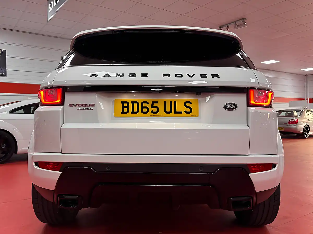 Used 2015 Land Rover Range Rover Evoque Hse Dynamic White - Interior and Exterior details 6