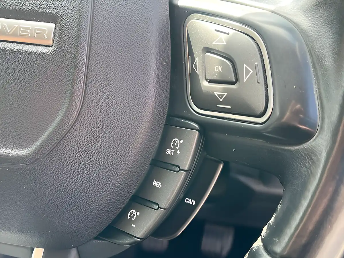 Used 2015 Land Rover Range Rover Evoque Pure Corris Grey - Interior and Exterior details 15