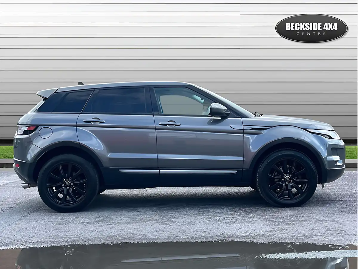 Used 2015 Land Rover Range Rover Evoque Pure Corris Grey - Interior and Exterior details 2