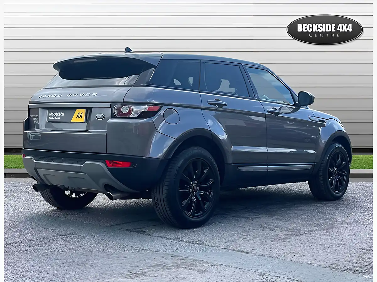 Used 2015 Land Rover Range Rover Evoque Pure Corris Grey - Interior and Exterior details 4