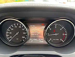 Used 2015 Land Rover Range Rover Evoque Pure Firenze Red - Interior and Exterior details 10