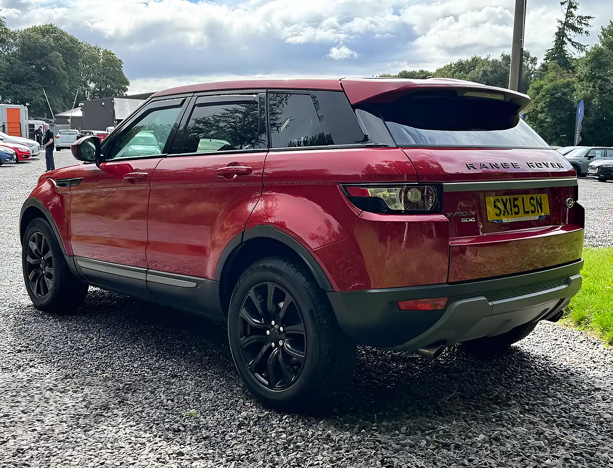 Used 2015 Land Rover Range Rover Evoque Pure Firenze Red - Interior and Exterior details 4