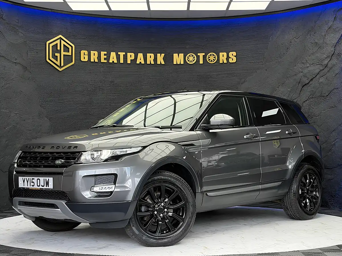 Used 2015 Land Rover Range Rover Evoque Pure Grey - Front View