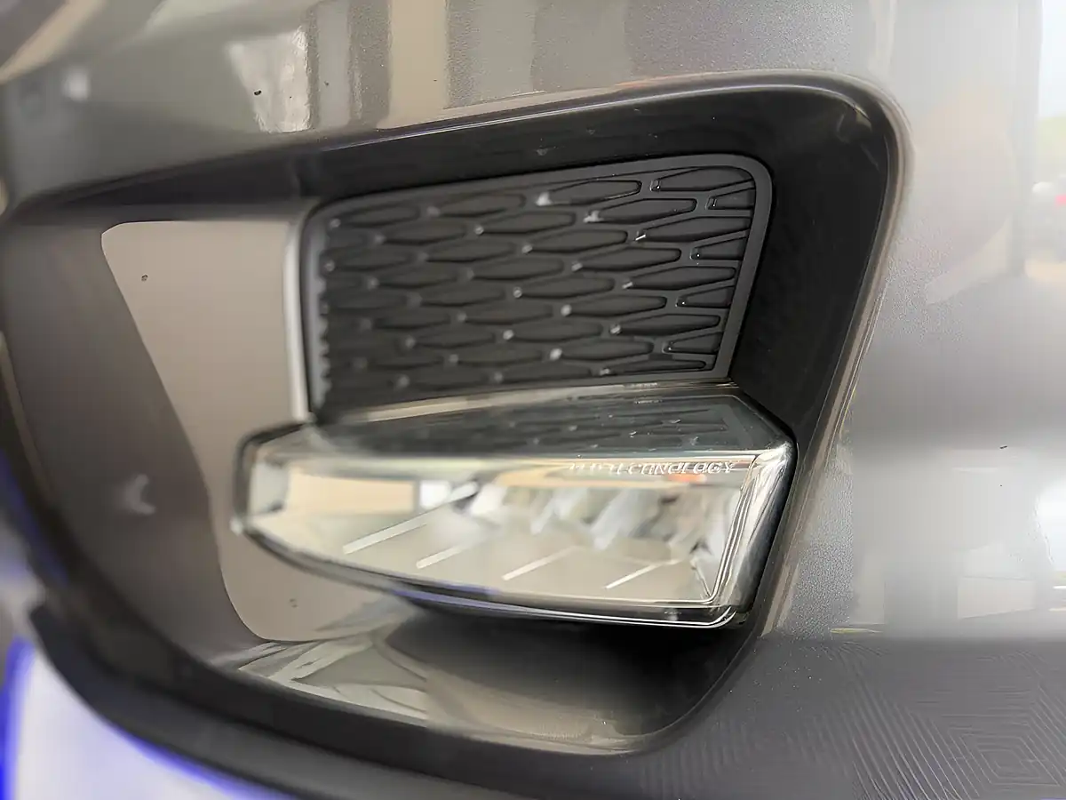 Used 2015 Land Rover Range Rover Evoque Pure Grey - Interior and Exterior details 10