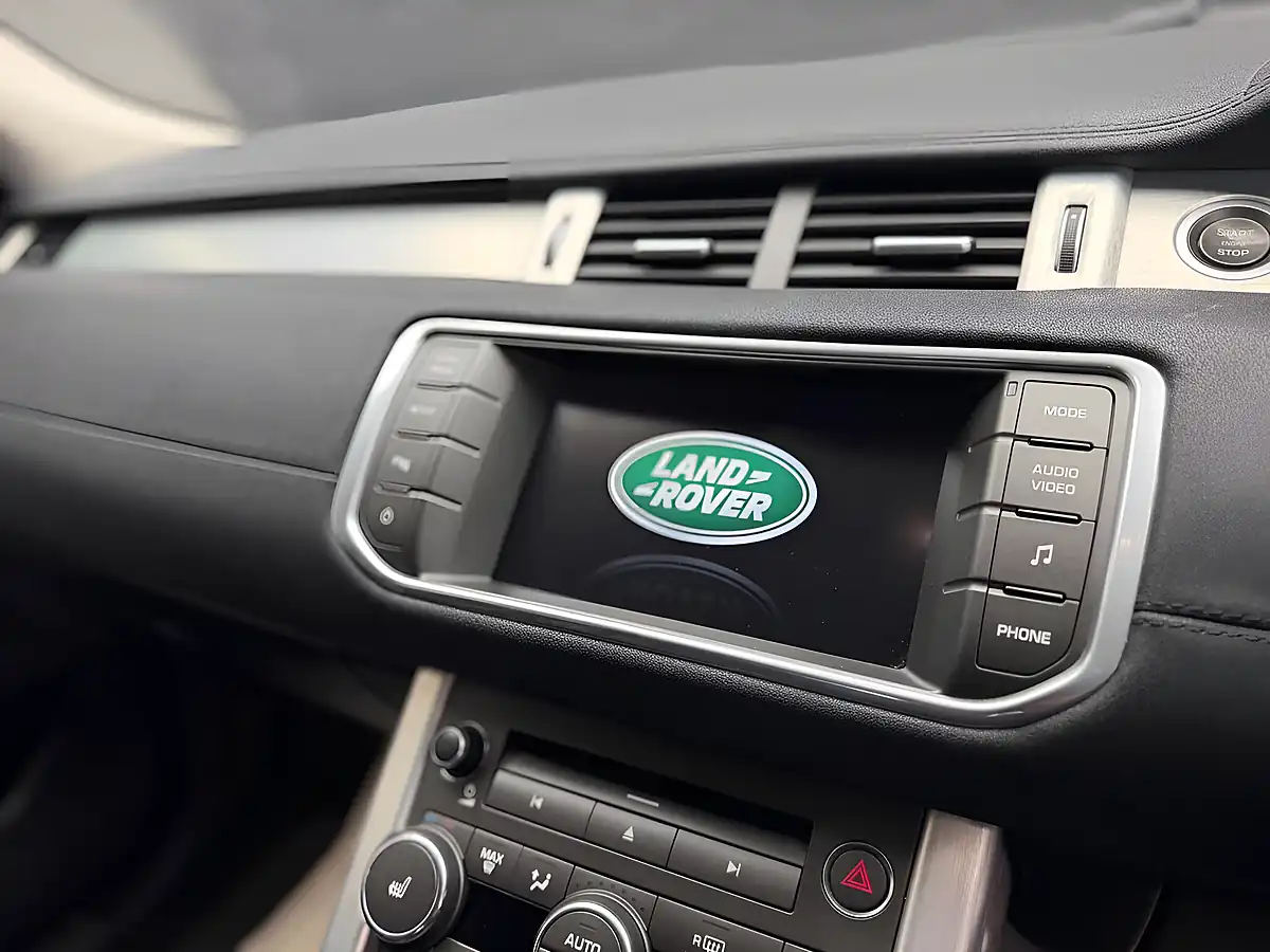 Used 2015 Land Rover Range Rover Evoque Pure Grey - Interior and Exterior details 18
